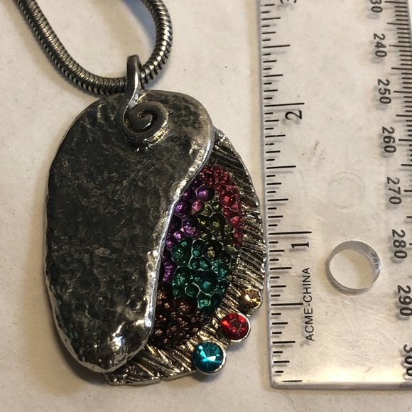 Vintage Silver Toned Necklace Matching Clip on Earrings, faux Jewelled accents - Picture 10 of 13